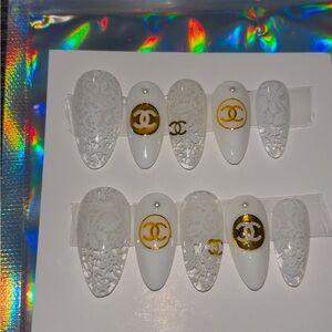 10 PC Hand Crafted Almond White Lacy Nails NWT